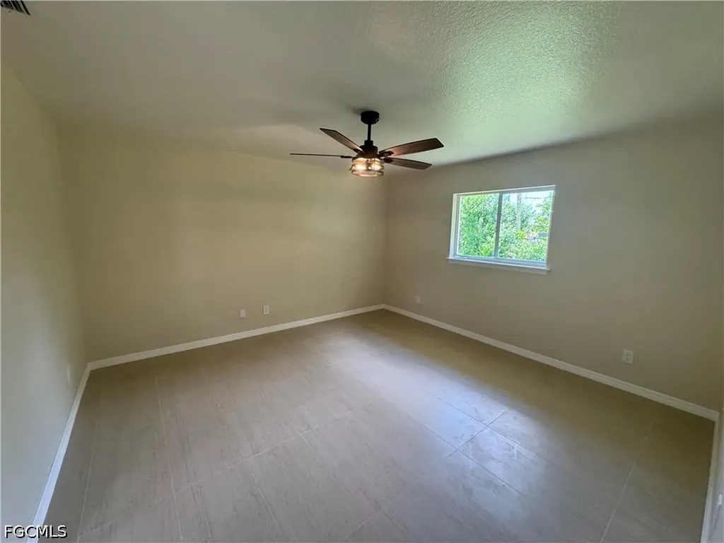 4426 SW Santa Barbara Place Cape Coral FL 33914