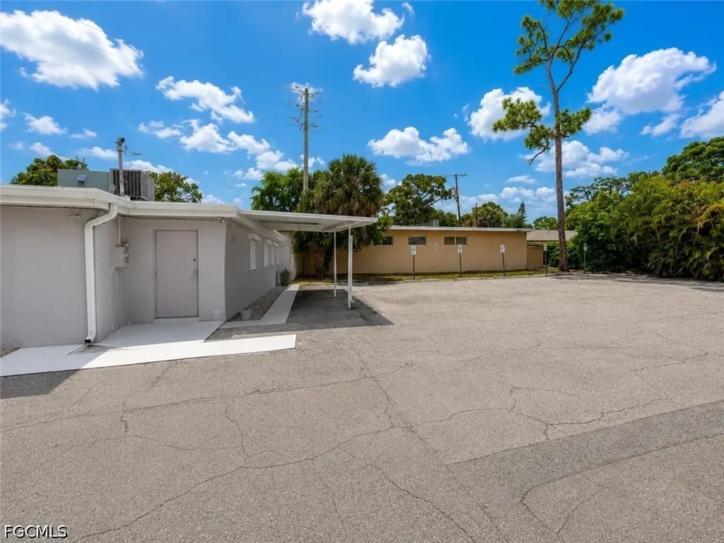 1949 Maravilla Avenue Fort Myers FL 33901