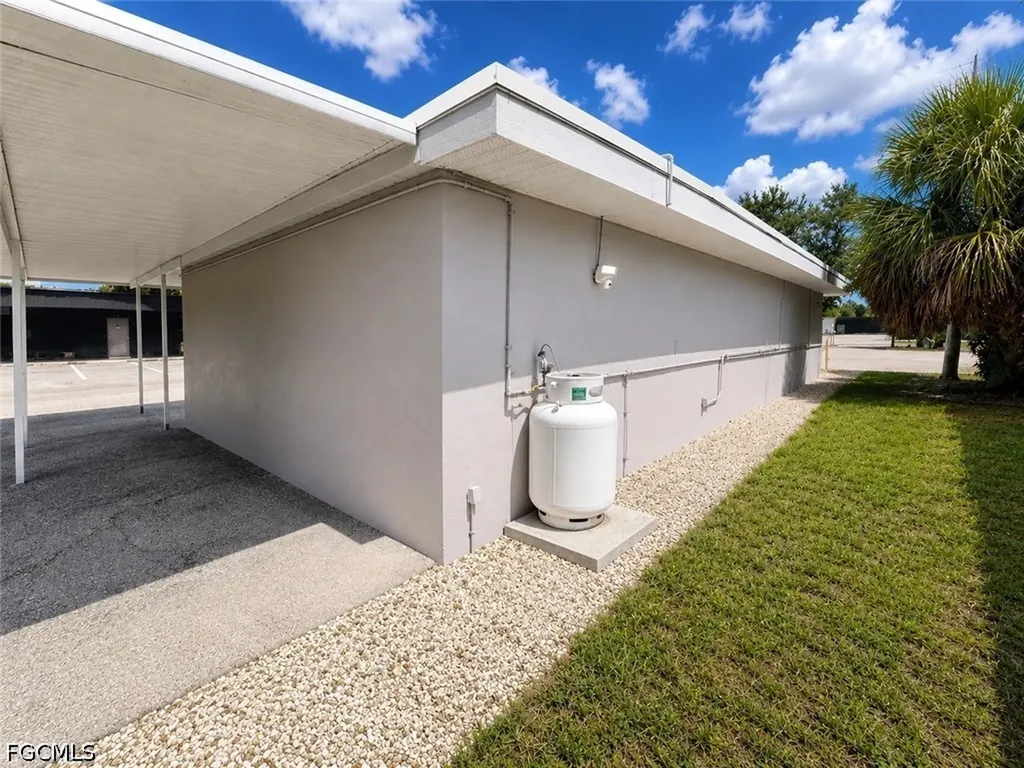 1949 Maravilla Avenue Fort Myers FL 33901