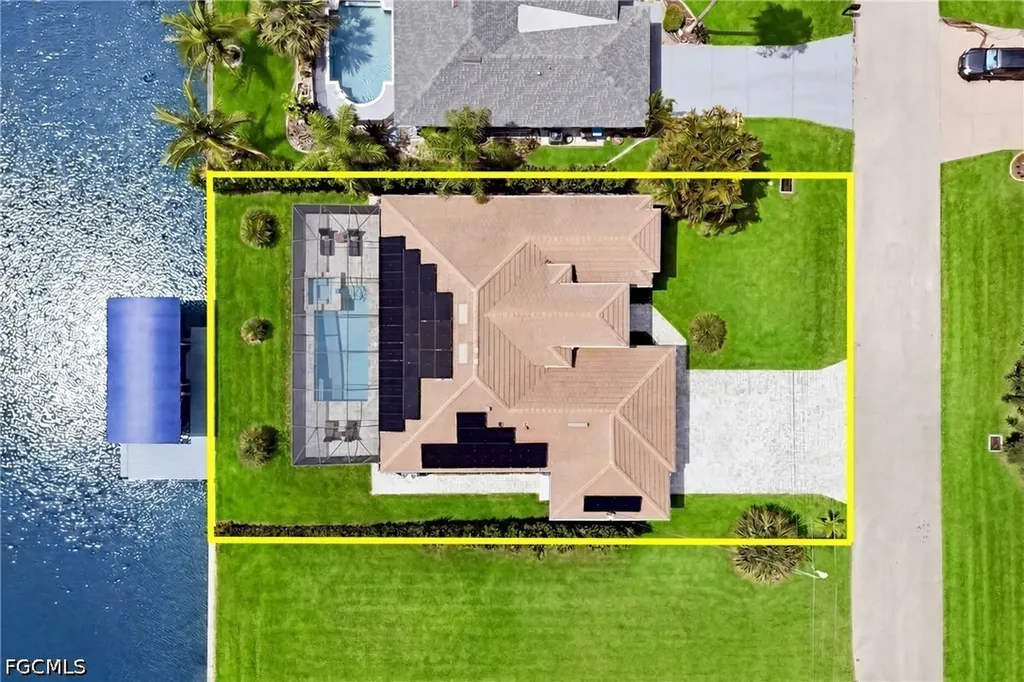 3030 SW 24th Avenue Cape Coral FL 33914