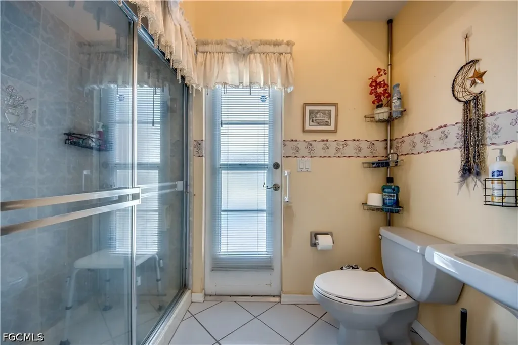 2105 SW 53rd Terrace Cape Coral FL 33914