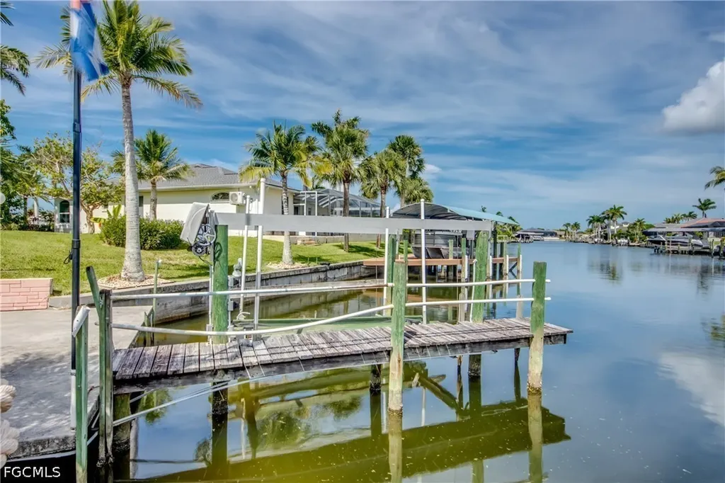2105 SW 53rd Terrace Cape Coral FL 33914