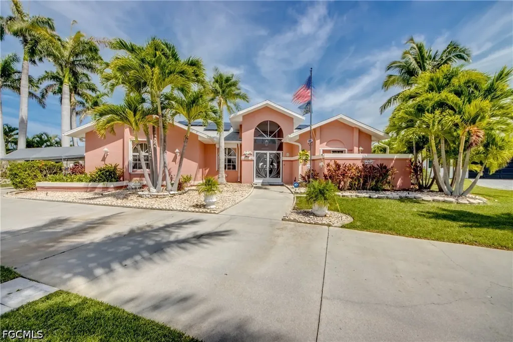 2105 SW 53rd Terrace Cape Coral FL 33914