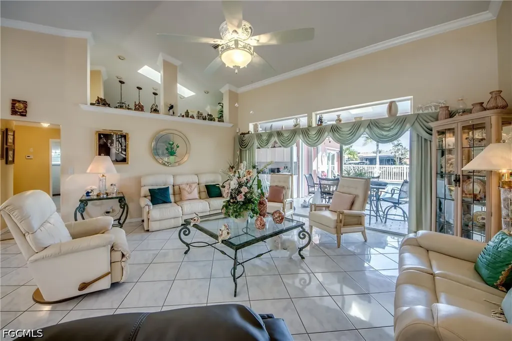 2105 SW 53rd Terrace Cape Coral FL 33914