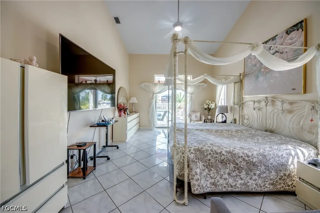 2105 SW 53rd Terrace Cape Coral FL 33914