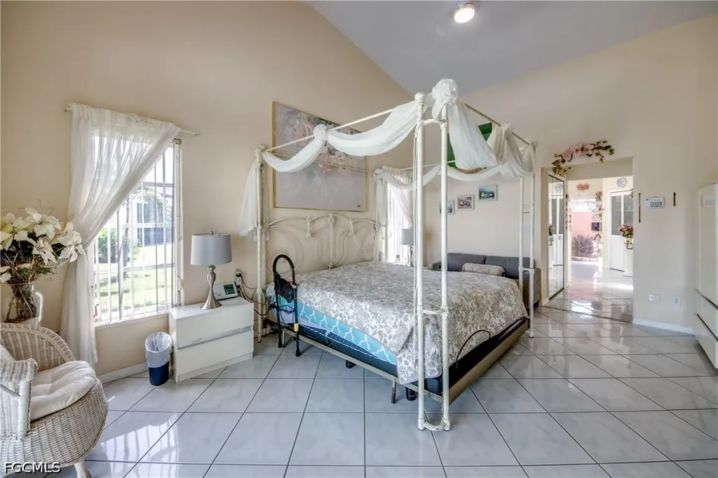 2105 SW 53rd Terrace Cape Coral FL 33914