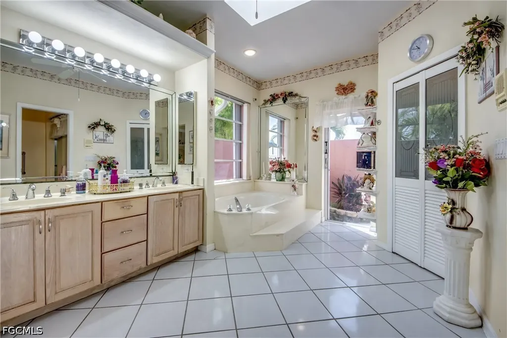 2105 SW 53rd Terrace Cape Coral FL 33914