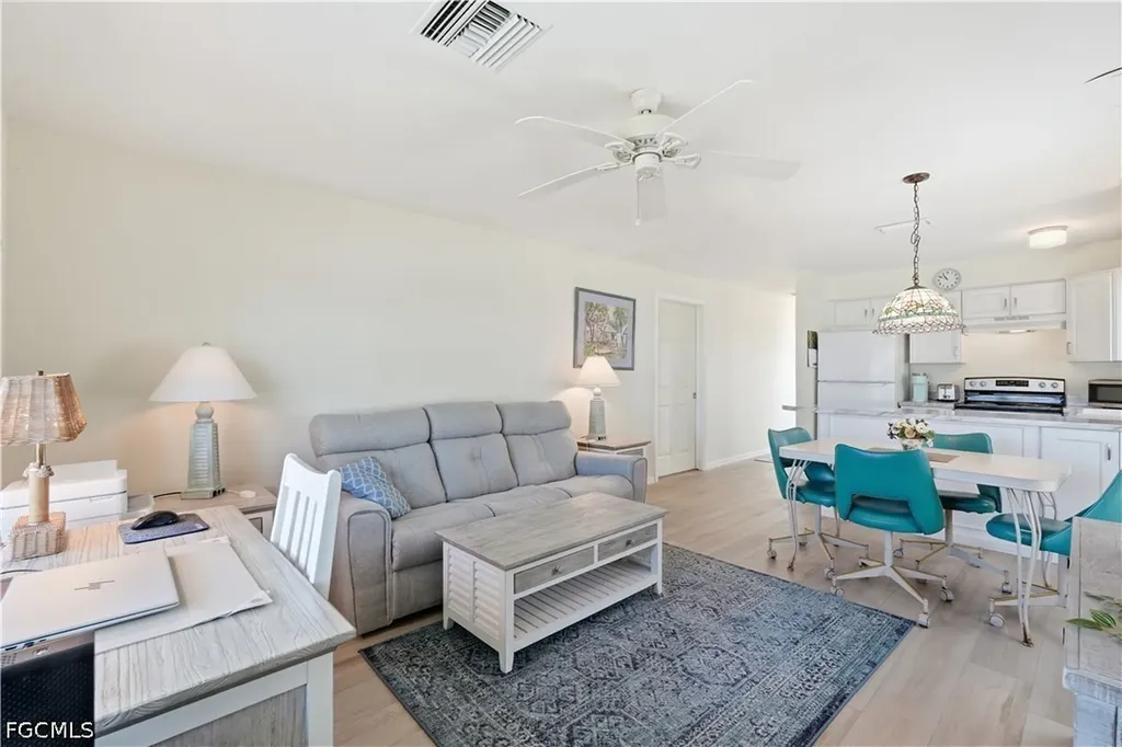 2498 Bayshore Drive Matlacha FL 33993