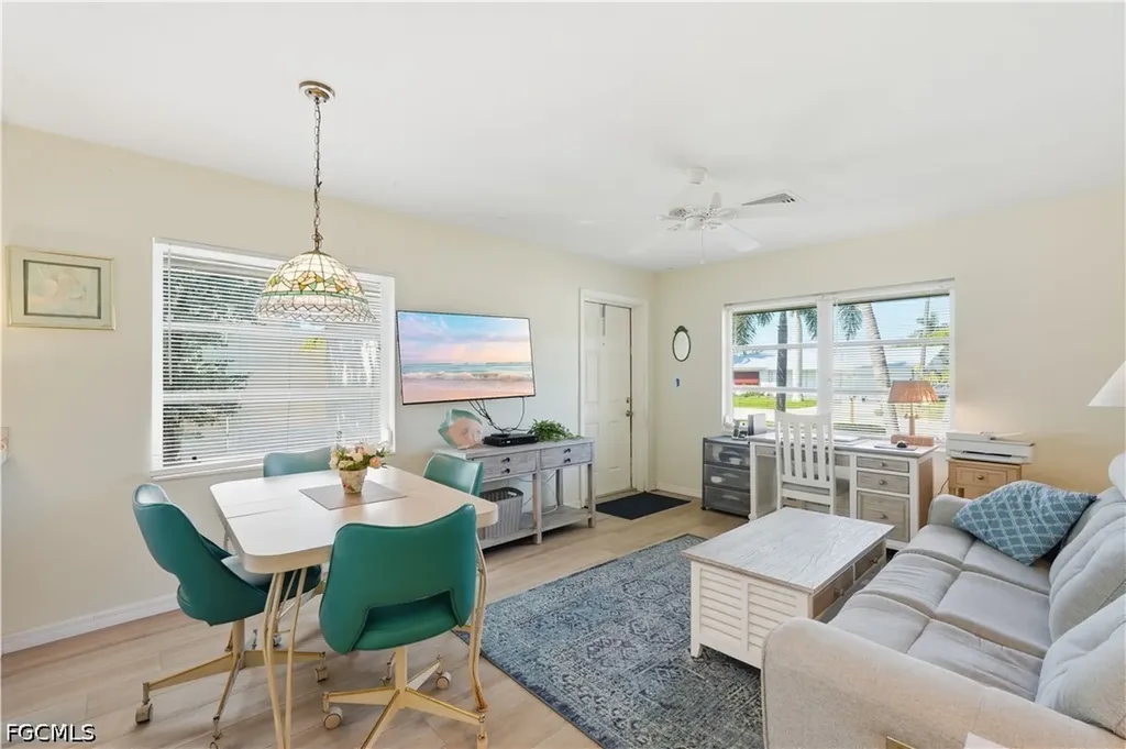 2498 Bayshore Drive Matlacha FL 33993