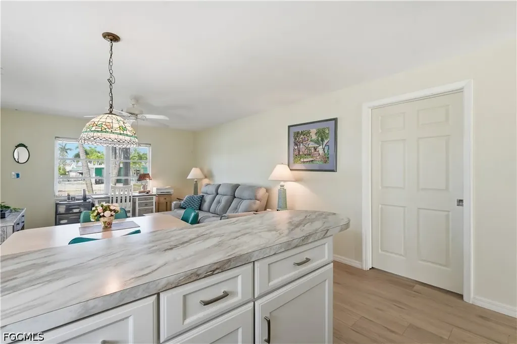2498 Bayshore Drive Matlacha FL 33993