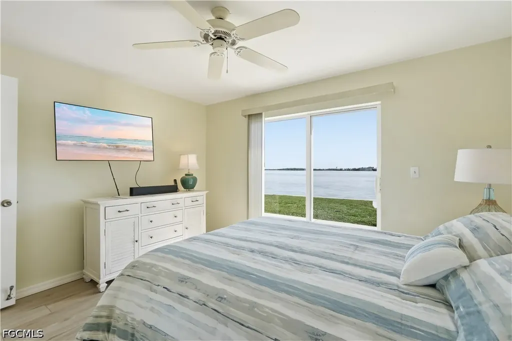 2498 Bayshore Drive Matlacha FL 33993