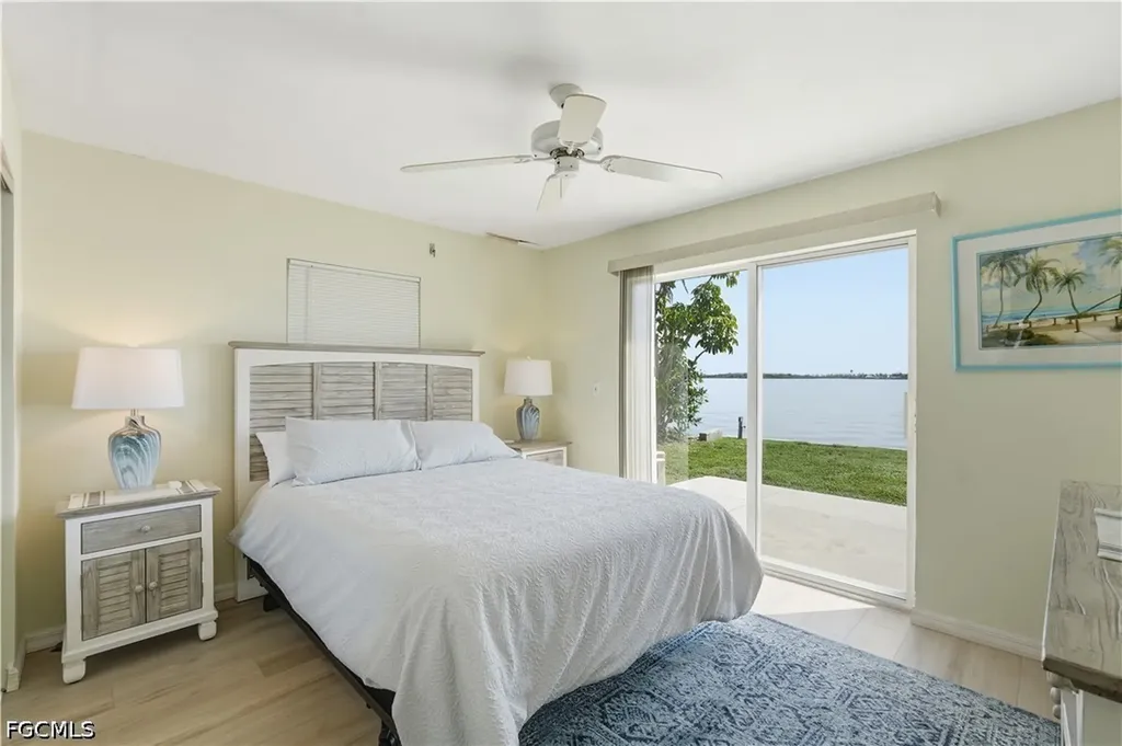 2498 Bayshore Drive Matlacha FL 33993