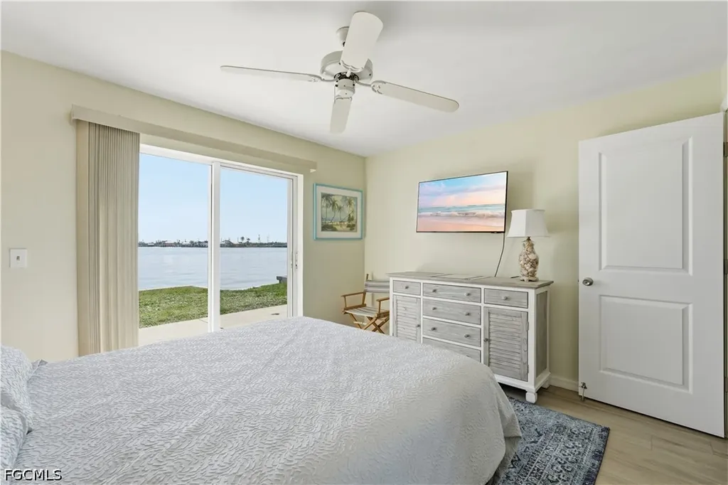 2498 Bayshore Drive Matlacha FL 33993