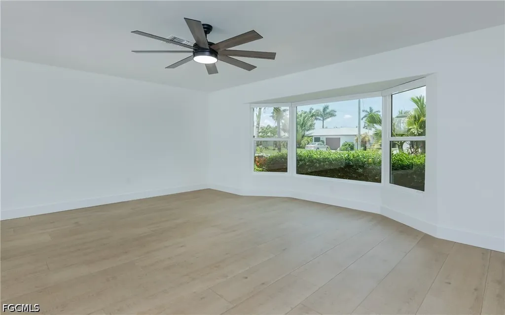5609 De Soto Court Cape Coral FL 33904