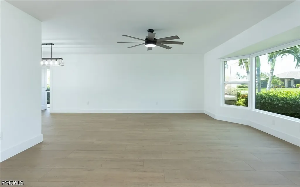 5609 De Soto Court Cape Coral FL 33904
