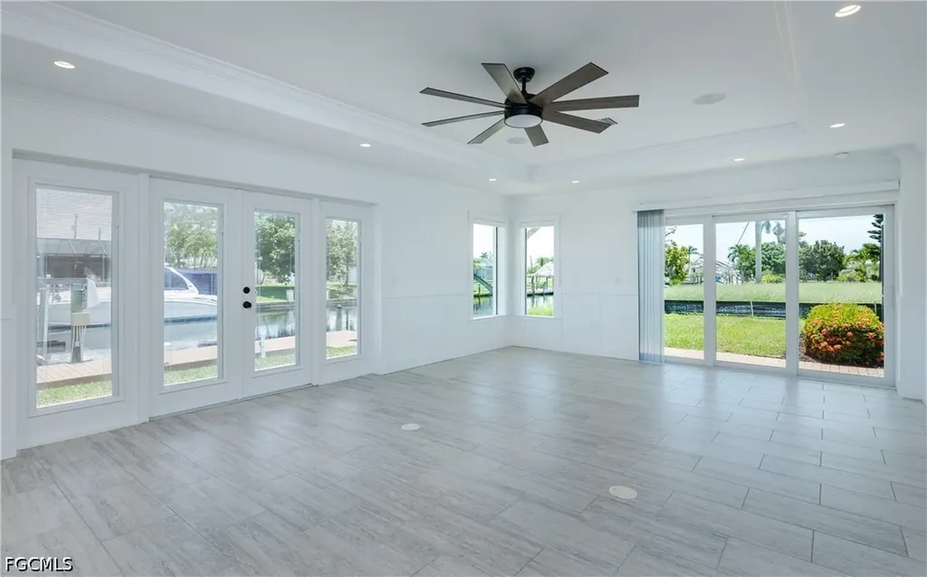 5609 De Soto Court Cape Coral FL 33904