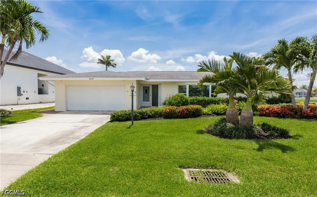 5609 De Soto Court Cape Coral FL 33904