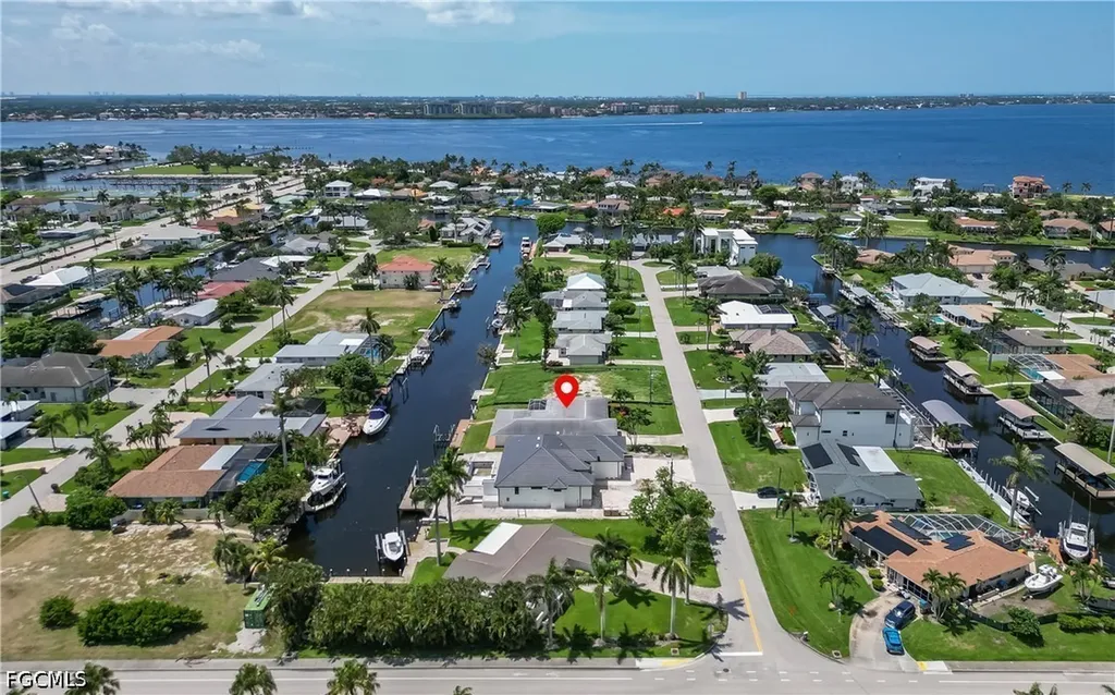 5609 De Soto Court Cape Coral FL 33904
