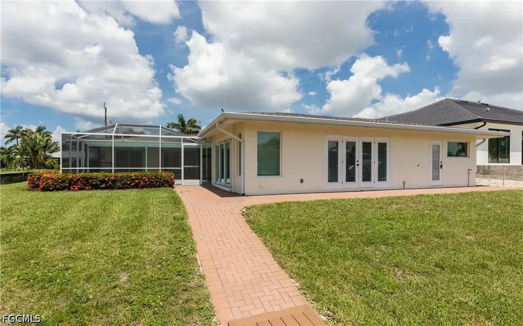5609 De Soto Court Cape Coral FL 33904