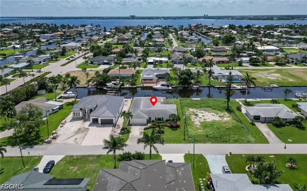 5609 De Soto Court Cape Coral FL 33904