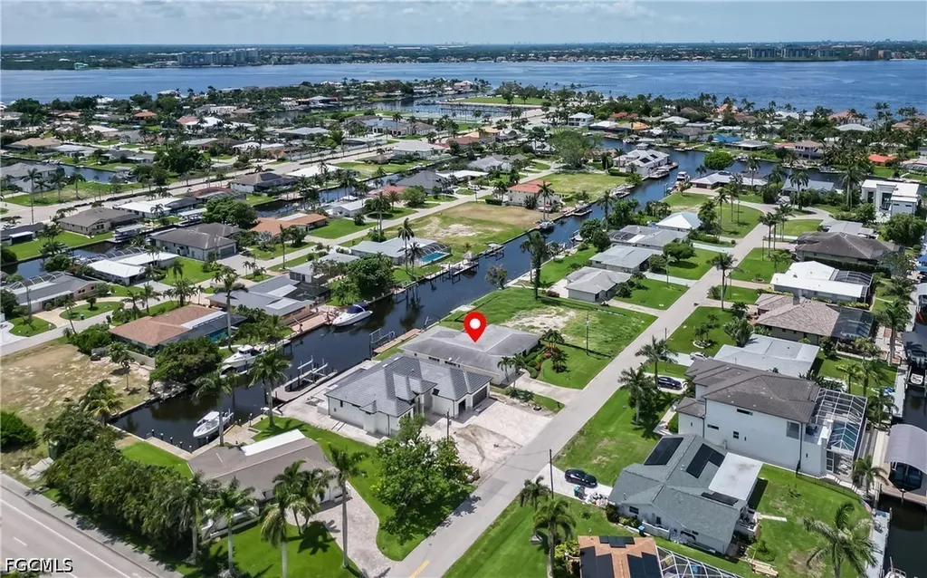 5609 De Soto Court Cape Coral FL 33904