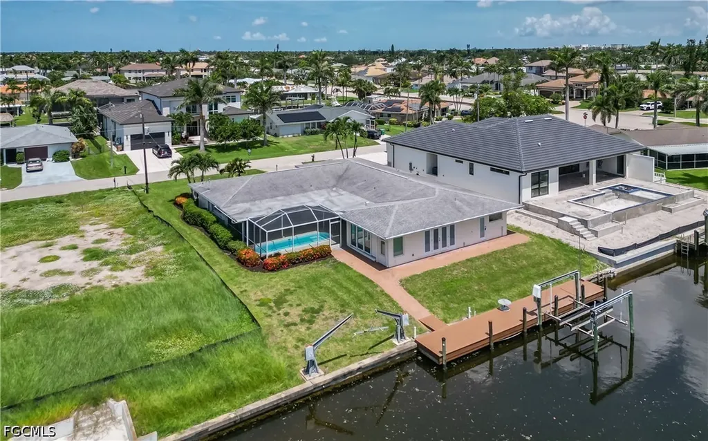 5609 De Soto Court Cape Coral FL 33904