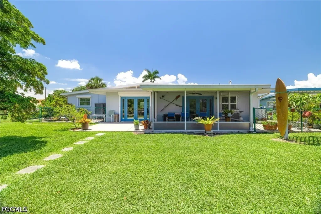 1729 Club House Road North Fort Myers FL 33917