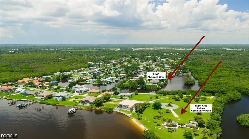 1729 Club House Road North Fort Myers FL 33917