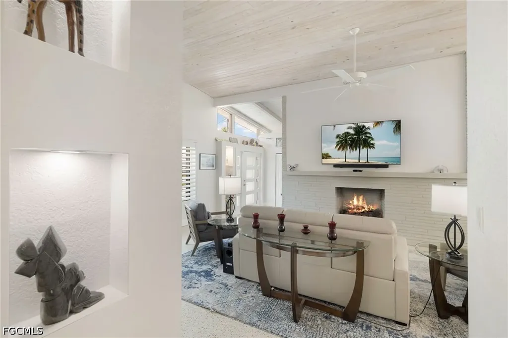 1729 Club House Road North Fort Myers FL 33917