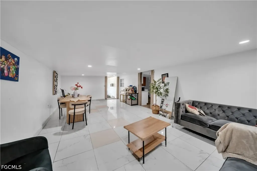 8326 Breeze Drive North Fort Myers FL 33917