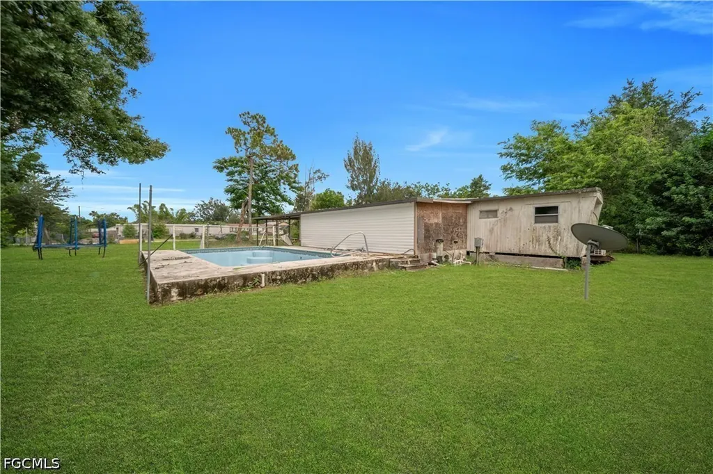 8326 Breeze Drive North Fort Myers FL 33917