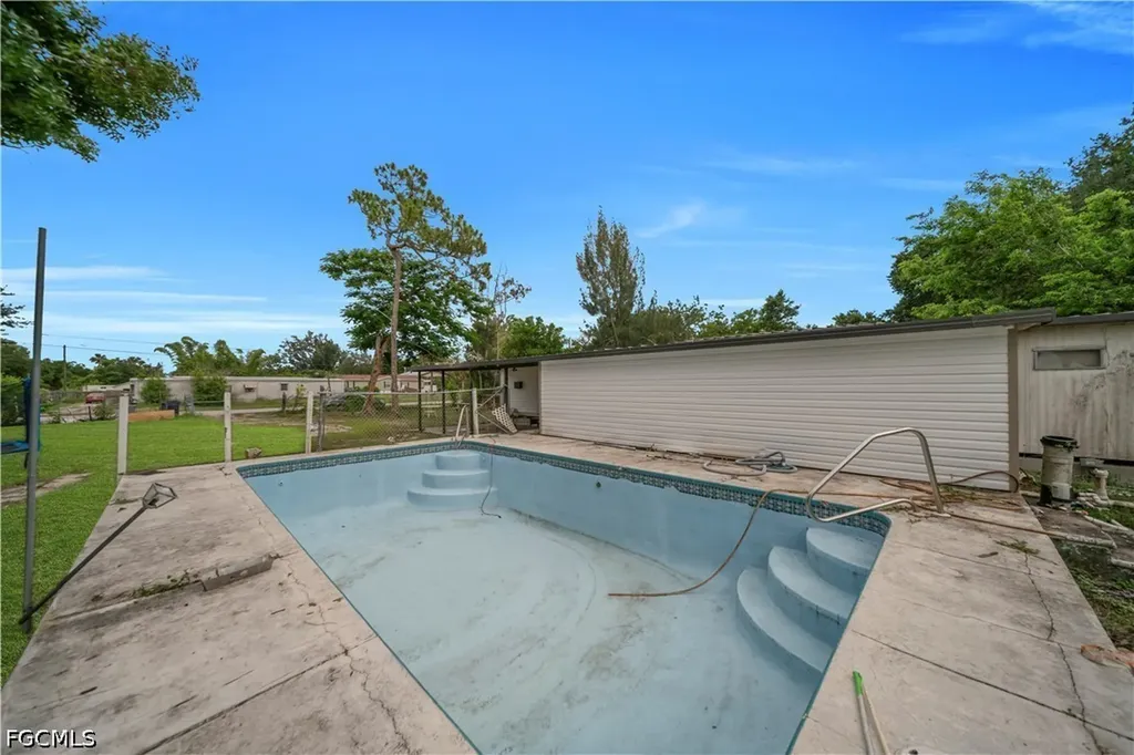 8326 Breeze Drive North Fort Myers FL 33917