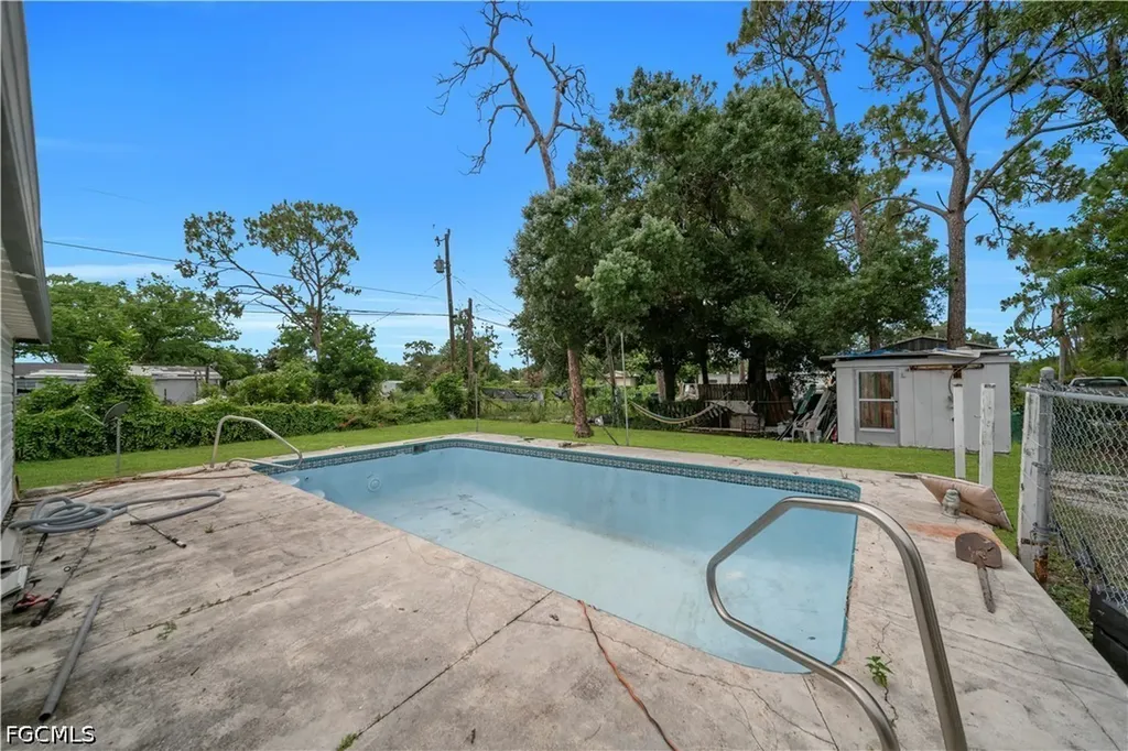8326 Breeze Drive North Fort Myers FL 33917