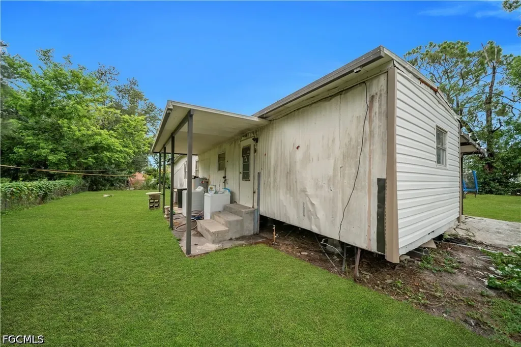 8326 Breeze Drive North Fort Myers FL 33917