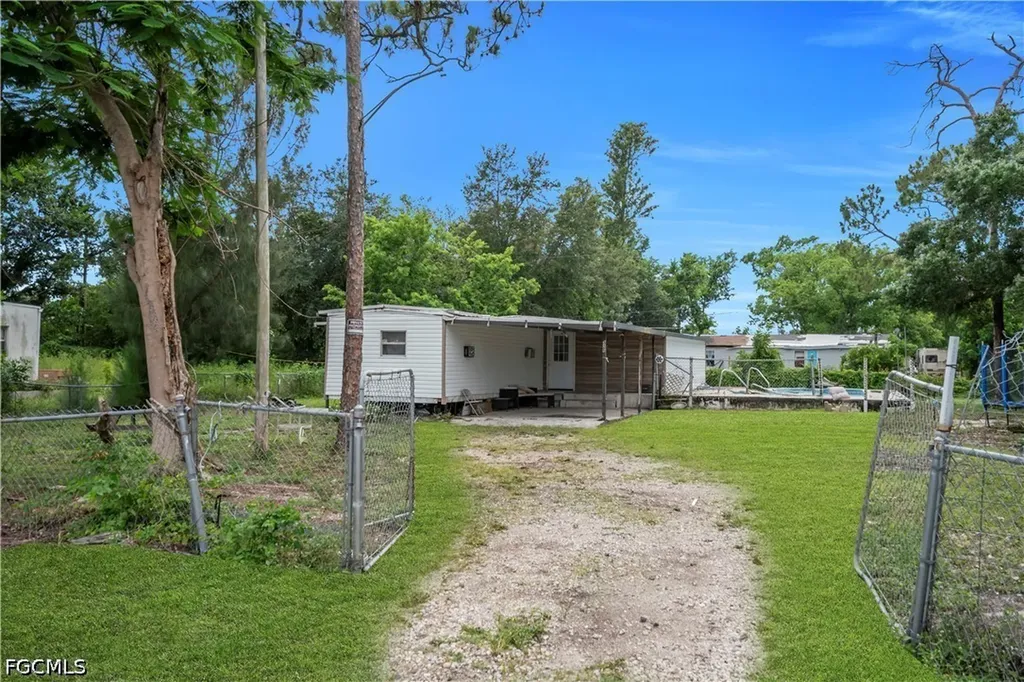 8326 Breeze Drive North Fort Myers FL 33917