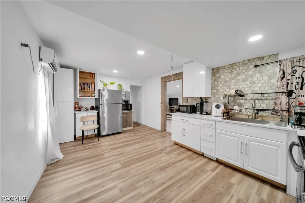 8326 Breeze Drive North Fort Myers FL 33917