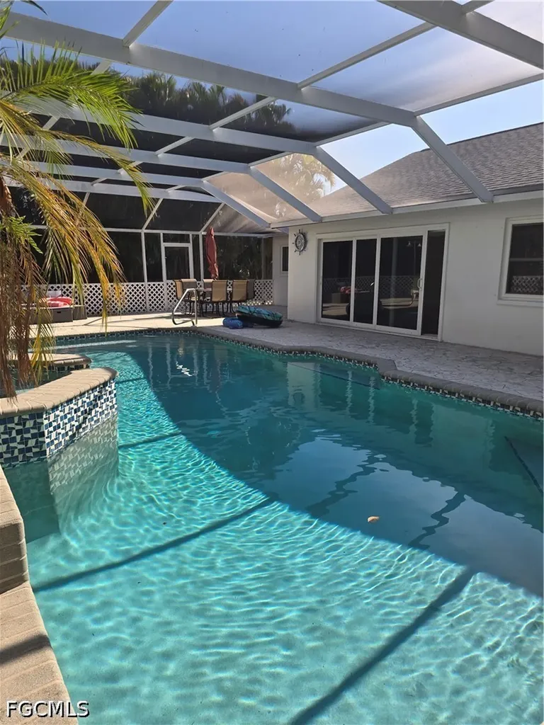 2136 SE 8th Avenue Cape Coral FL 33990