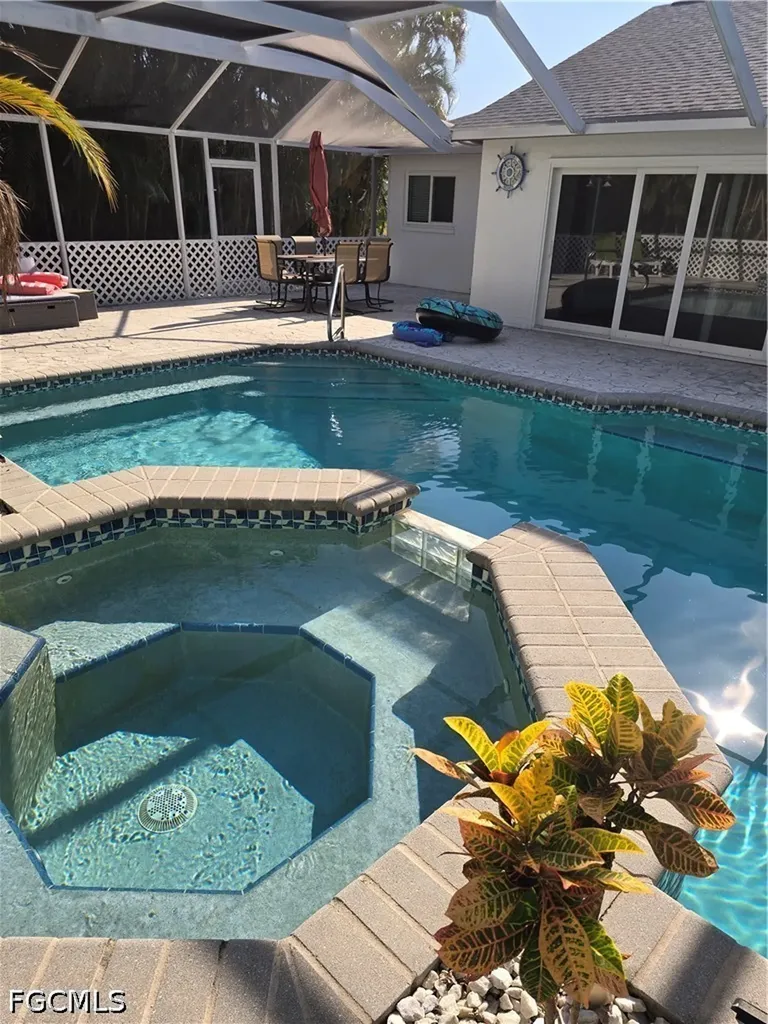 2136 SE 8th Avenue Cape Coral FL 33990