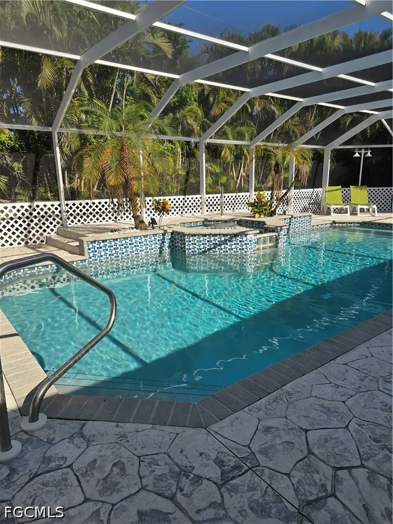 2136 SE 8th Avenue Cape Coral FL 33990