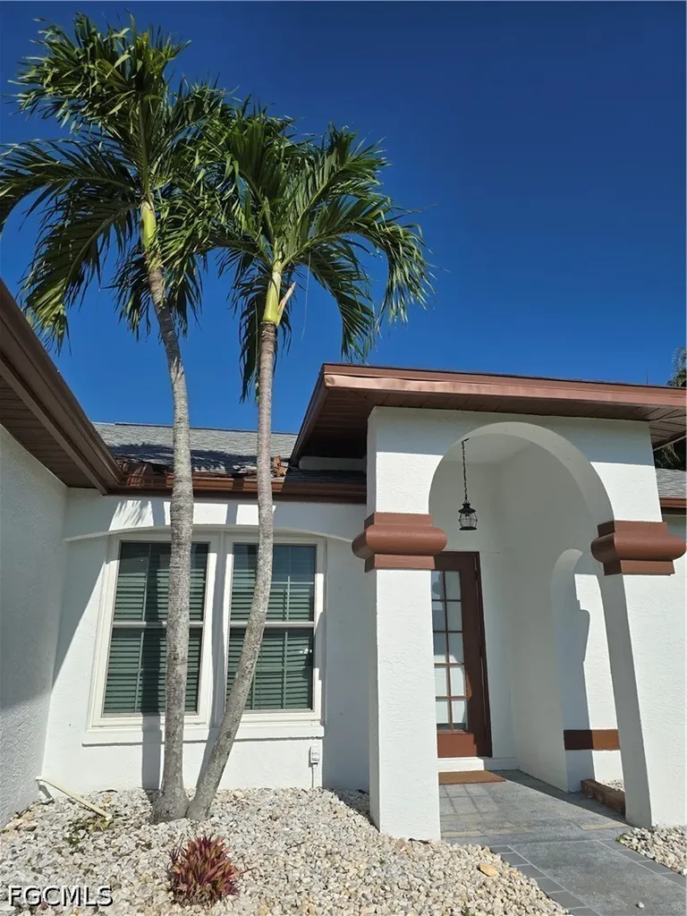 2136 SE 8th Avenue Cape Coral FL 33990