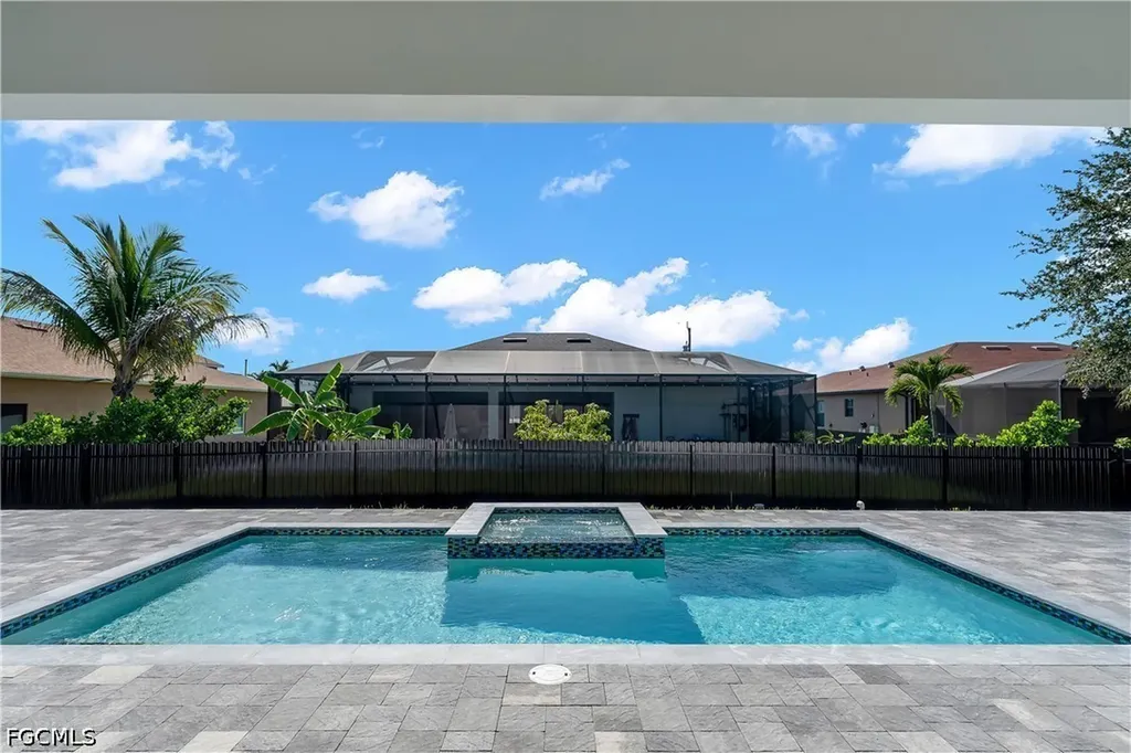 129 SW 34th Avenue Cape Coral FL 33991