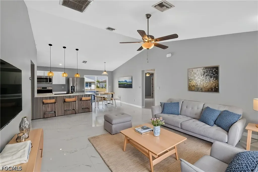 2809 NW 21st Avenue Cape Coral FL 33993
