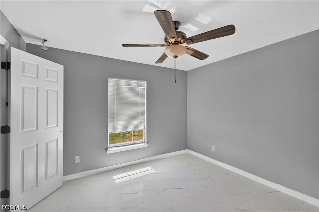 2809 NW 21st Avenue Cape Coral FL 33993
