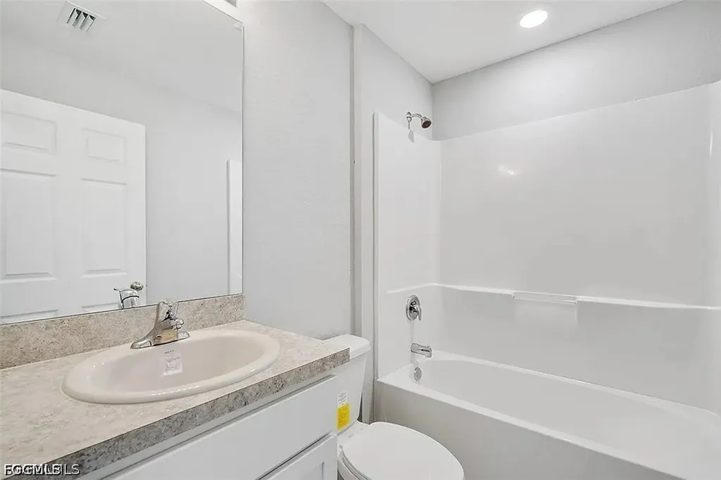 2809 NW 21st Avenue Cape Coral FL 33993