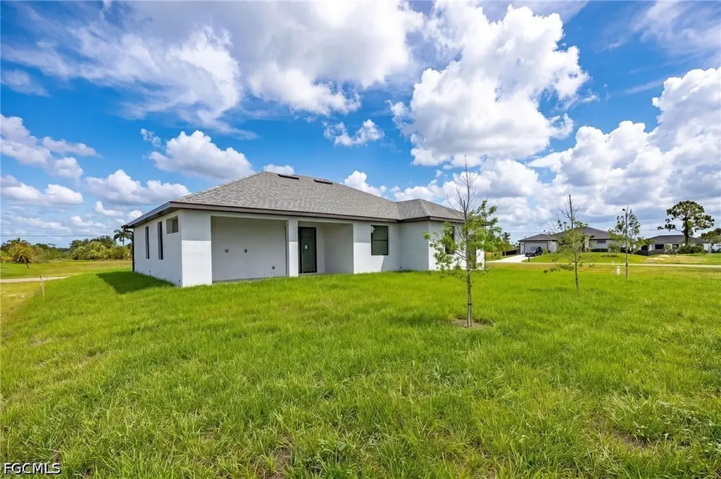 3227 NE 13th Place Cape Coral FL 33909