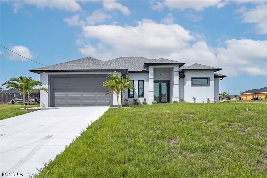 3227 NE 13th Place Cape Coral FL 33909
