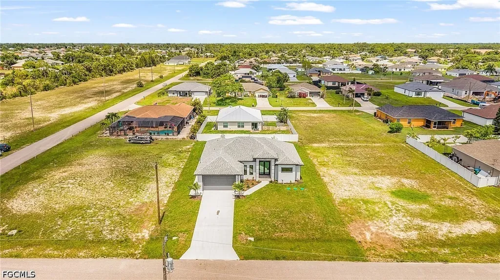 3227 NE 13th Place Cape Coral FL 33909
