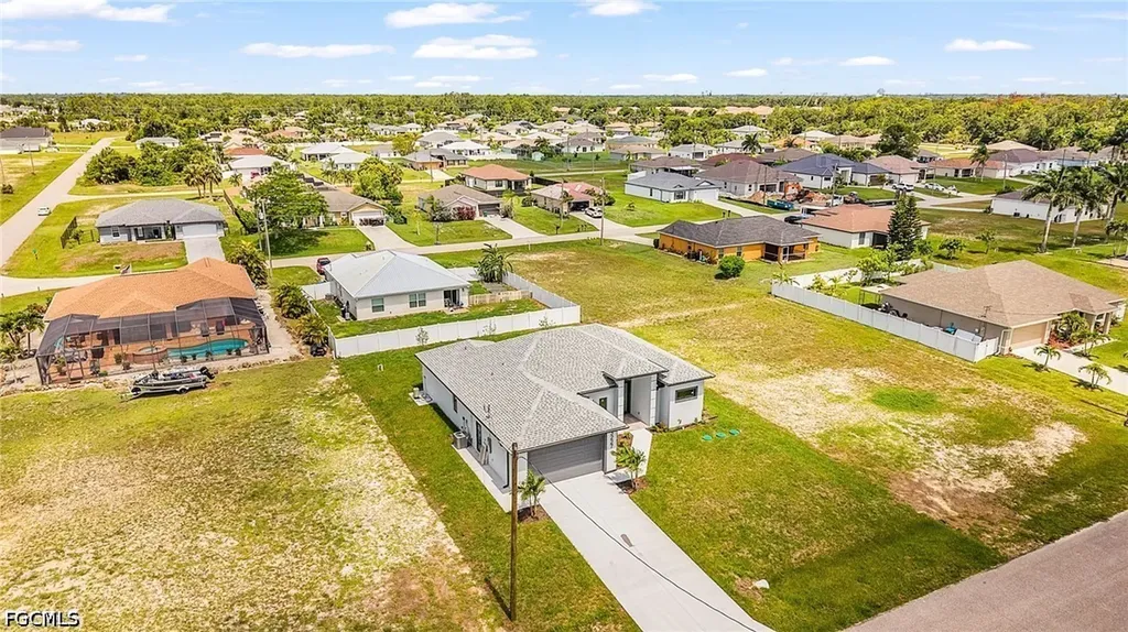 3227 NE 13th Place Cape Coral FL 33909