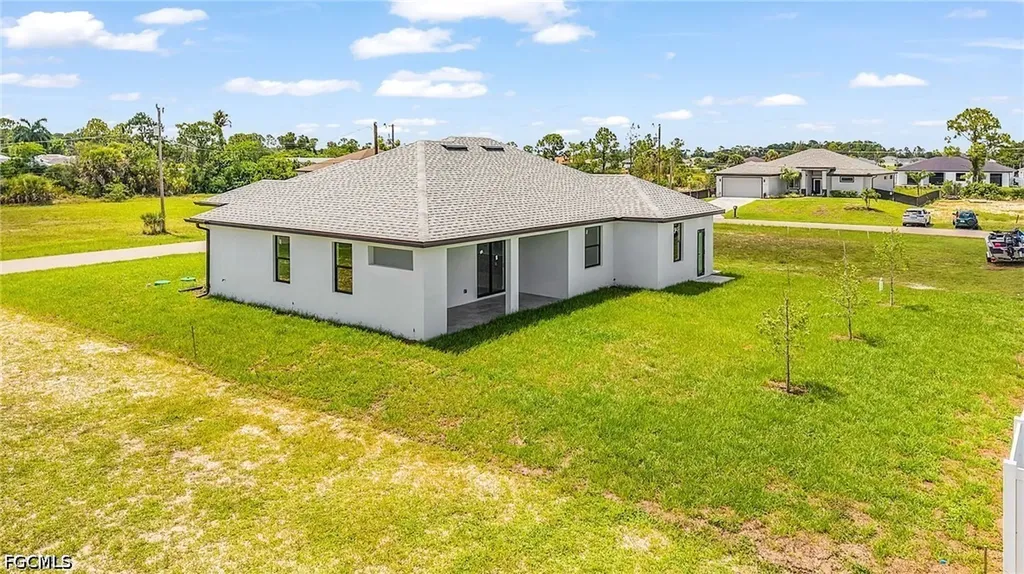 3227 NE 13th Place Cape Coral FL 33909