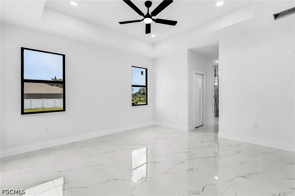 3227 NE 13th Place Cape Coral FL 33909